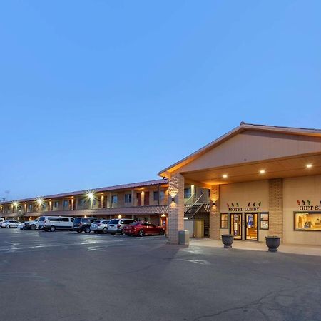 Best Western Canyon De Chelly Inn Chinle Bagian luar foto