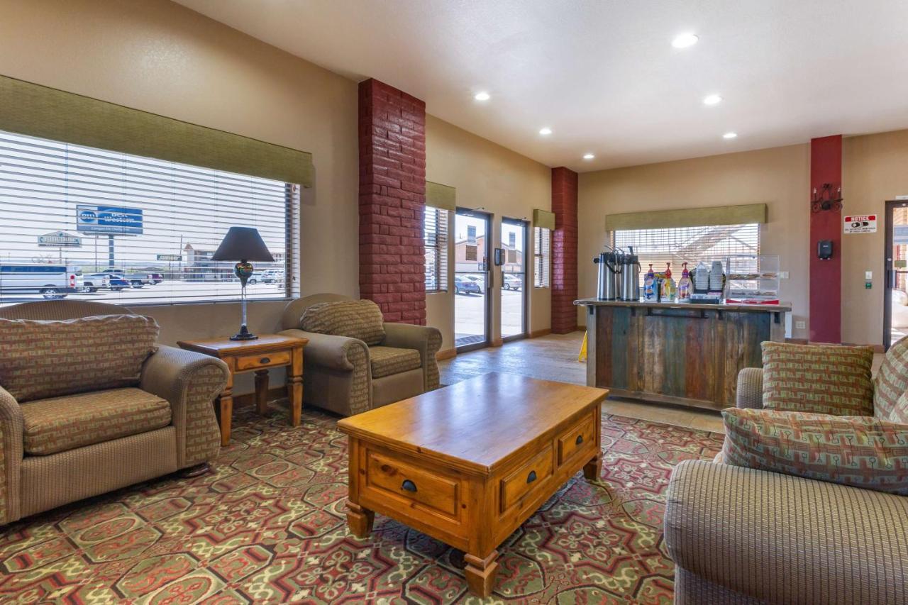 Best Western Canyon De Chelly Inn Chinle Bagian luar foto