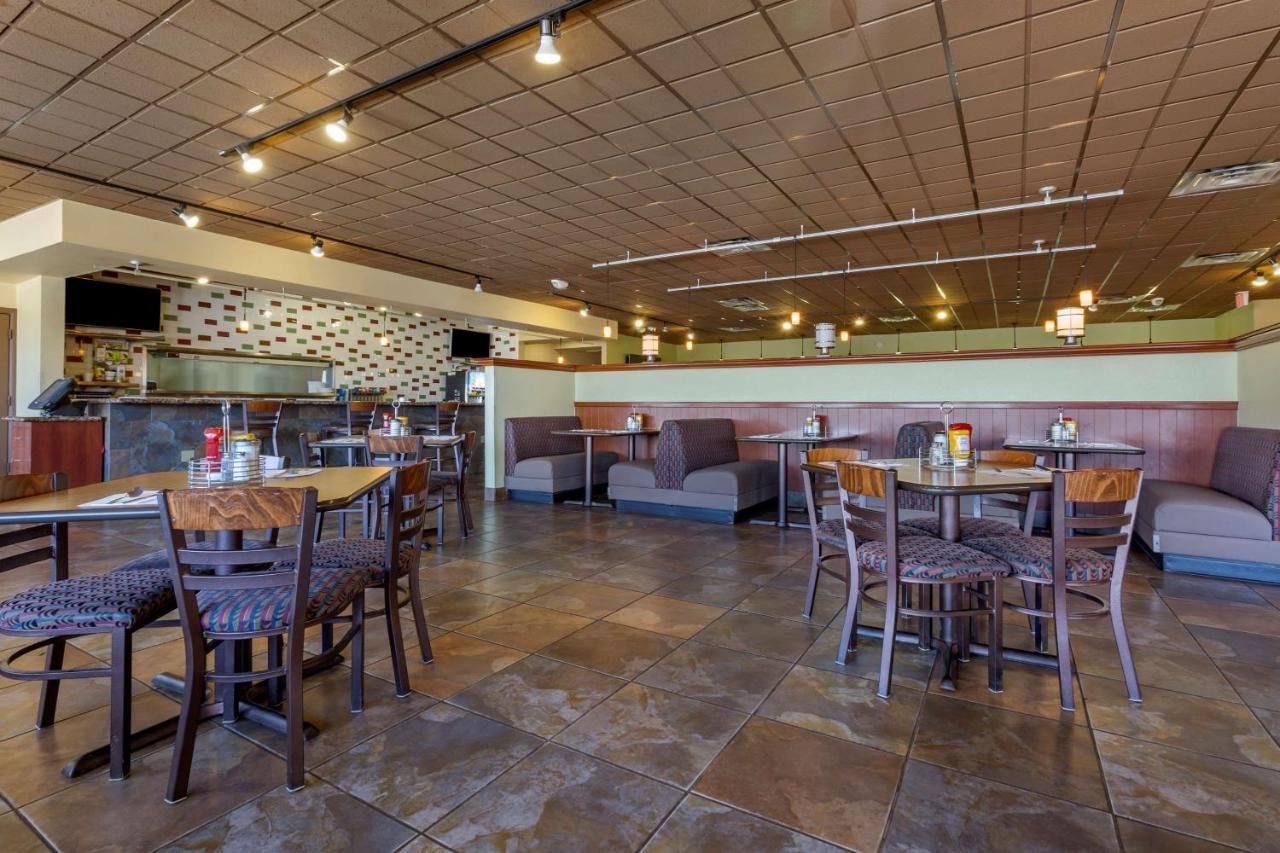 Best Western Canyon De Chelly Inn Chinle Bagian luar foto