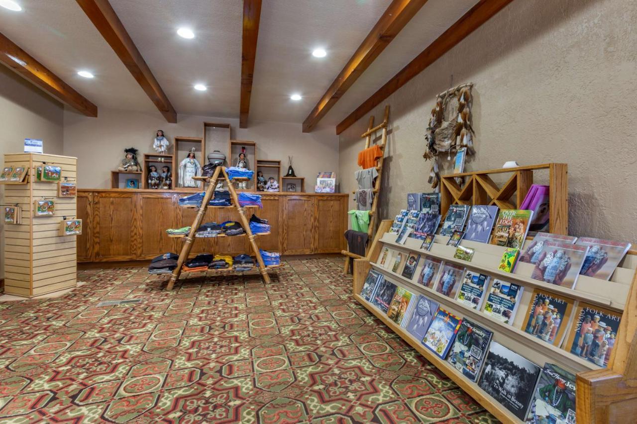 Best Western Canyon De Chelly Inn Chinle Bagian luar foto