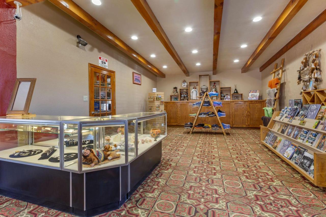 Best Western Canyon De Chelly Inn Chinle Bagian luar foto