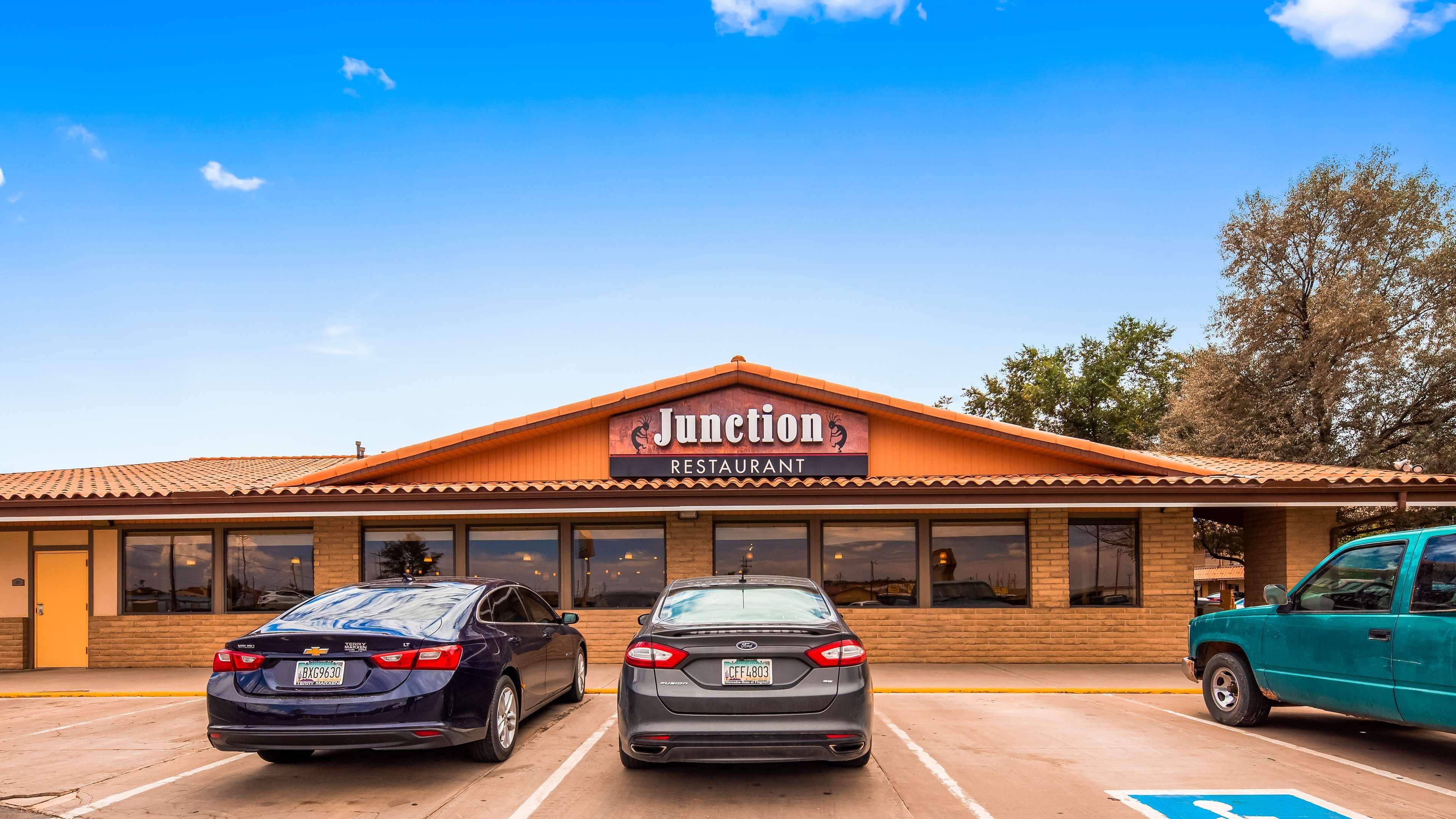 Best Western Canyon De Chelly Inn Chinle Bagian luar foto