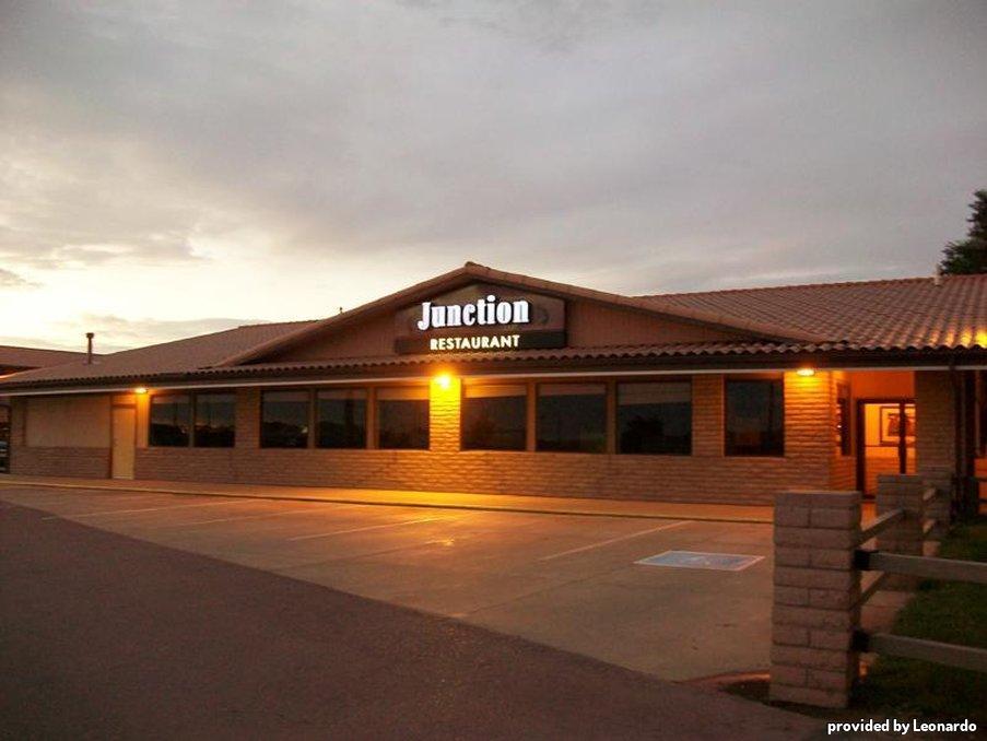 Best Western Canyon De Chelly Inn Chinle Bagian luar foto